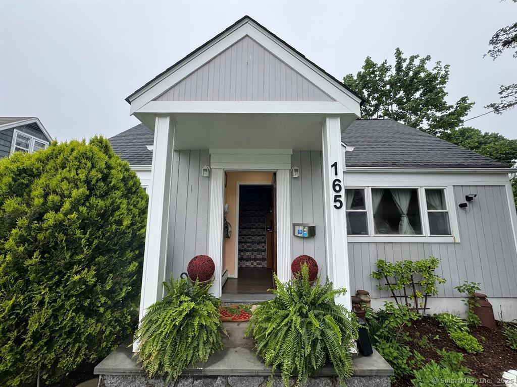 Foto principal - 165 Greenfield Dr