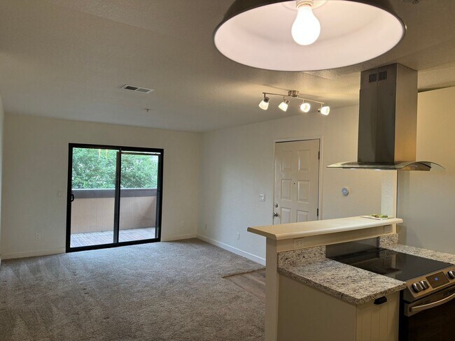 Foto del edificio - Adorable 2-bedroom 1 full bath and 1 car g...