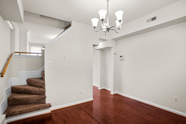 Building Photo - Cozy 2 BR 1.5 Ba Townhome by Patterson Park