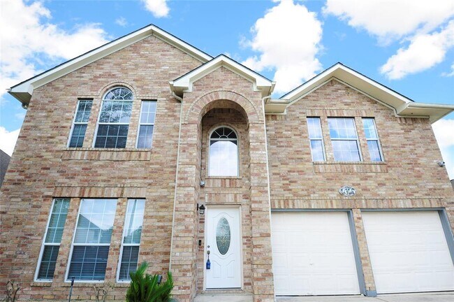 Building Photo - 2623 Whitinham Dr