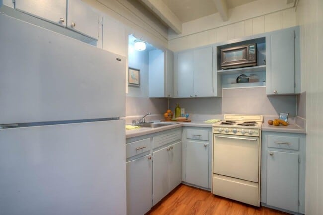 Foto del edificio - 3011 Whitis Ave