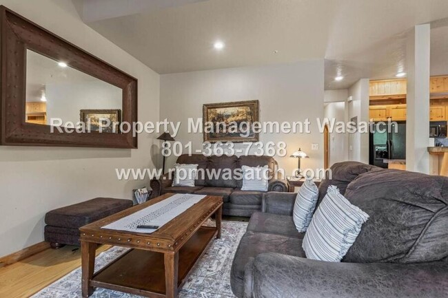 Foto del edificio - Come See This Fully Furnished Short Term R...