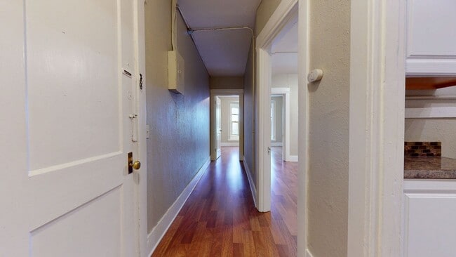 Interior Photo - Roycroft Apartments