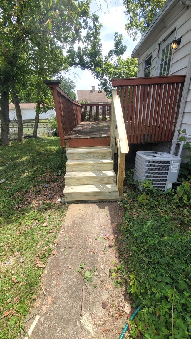 Foto del edificio - 2529 Watkins St