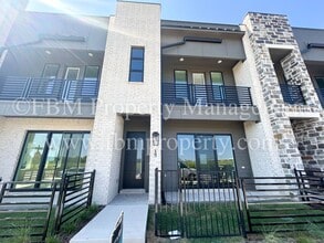 Building Photo - 1203 Doris May Dr