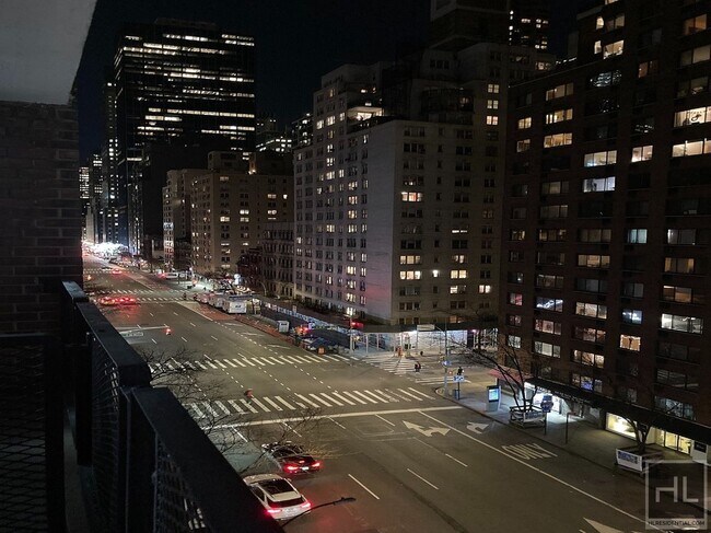 Building Photo - EAST 35 STREET