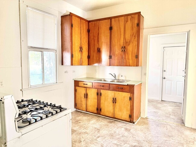 Foto del edificio - 303 S 21st St