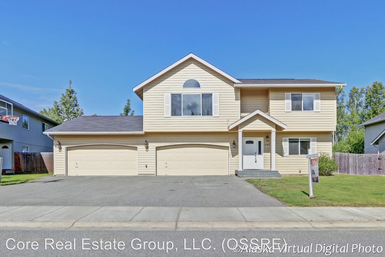 Primary Photo - 4 br, 2.5 bath House - 4142 Scenic View Drive