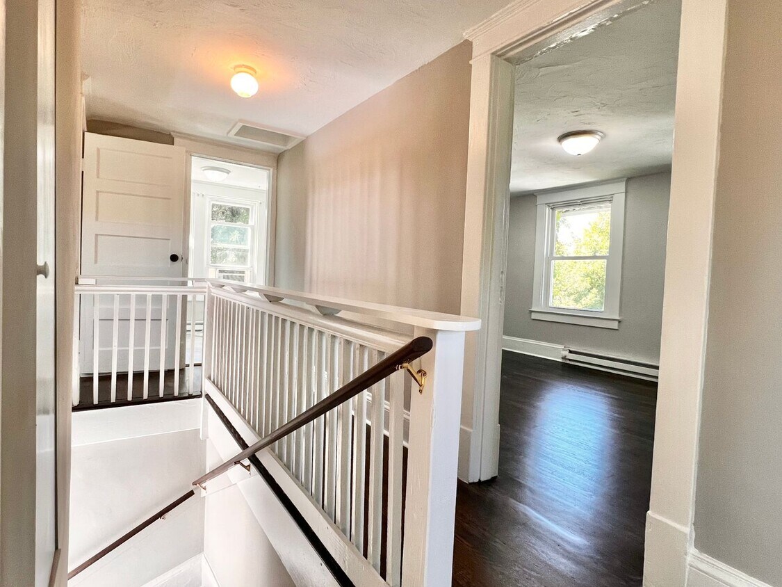 Primary Photo - 1009 Carlton Ave. Unit A Charlottesville, ...