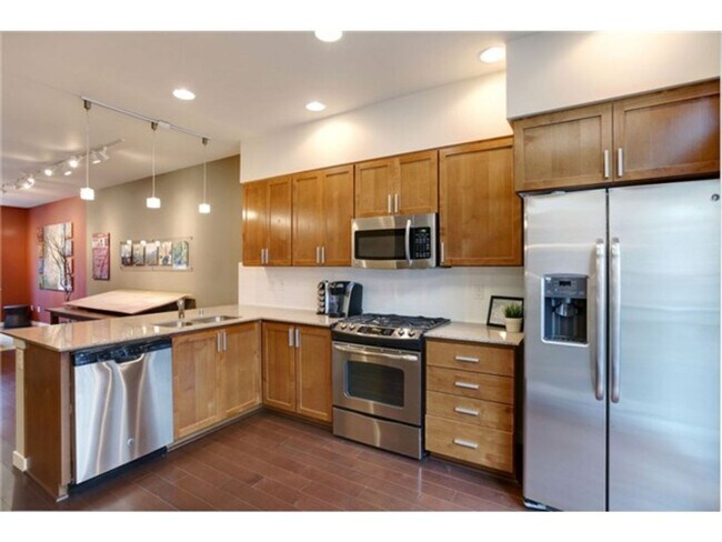 Foto del edificio - Bright & Spacious 2bed/2.5bath Townhome in Issaquah!