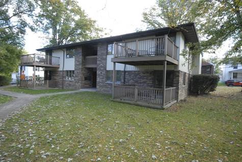 Foto principal - 194 Derrick Ave