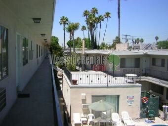 Primary Photo - 15120 Victory Blvd