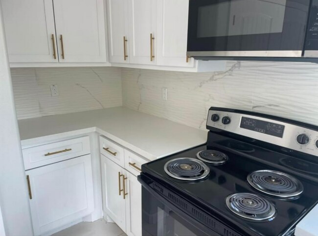 Building Photo - 201 W Rutherford Ave