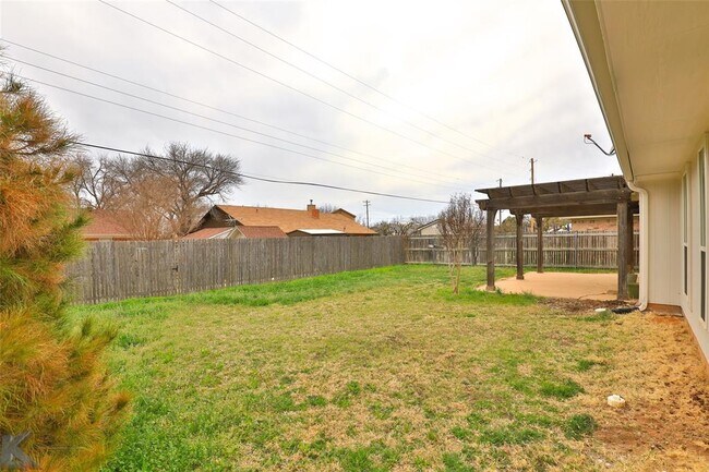 Foto del edificio - 2965 Red Oak Cir