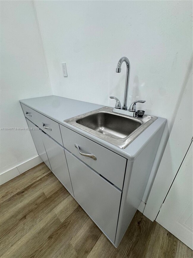Foto del edificio - 4341 NE 18th Ave