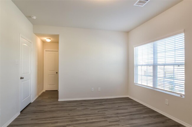 Foto del edificio - 8510 Oak Grove Church St