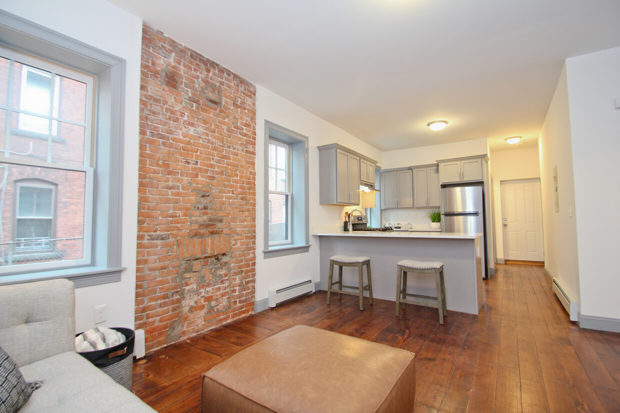 Living Room - 250 Lawrence St