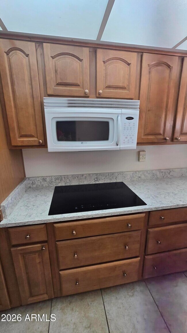 Foto del edificio - 9839 W Cedar Dr