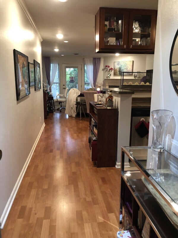Building Photo - 6 Captains Court
