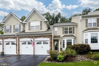 Building Photo - 2917 Cottonwood Ln