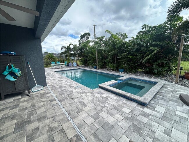 Foto del edificio - 25427 Doredo Dr