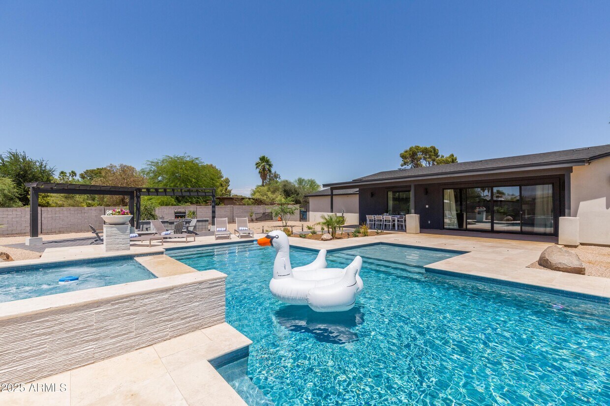Foto principal - 12216 N 63rd St