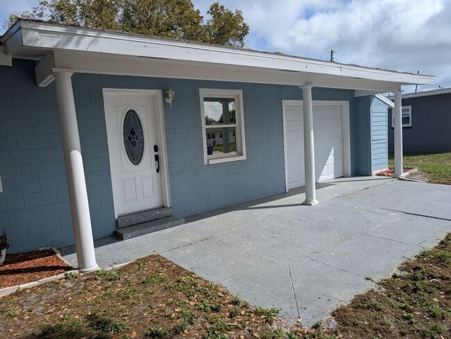 Building Photo - 7173 Darien Way