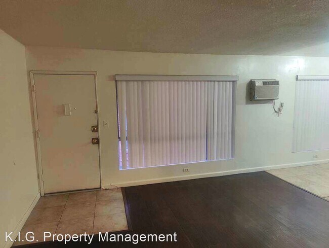 Building Photo - Studio, 1 bath Apartment - 830 Westlake 83...