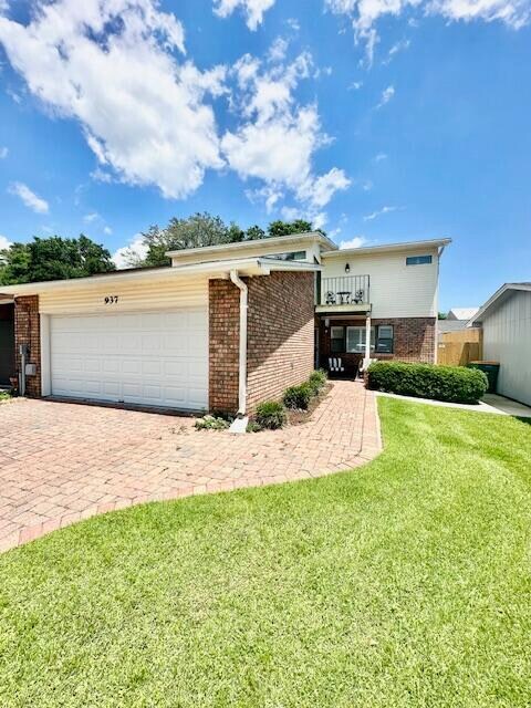 Foto principal - 937 Holbrook Cir