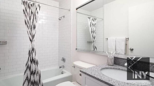 Building Photo - 2 bedroom in NEW YORK NY 10280