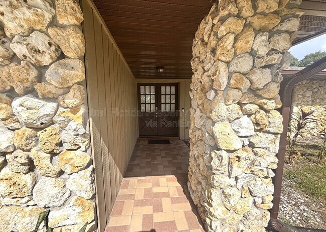 Foto del edificio - 1009 Terry Dr