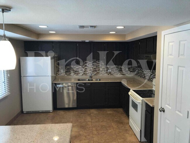 Foto del edificio - 3550 E Thunderbird Rd