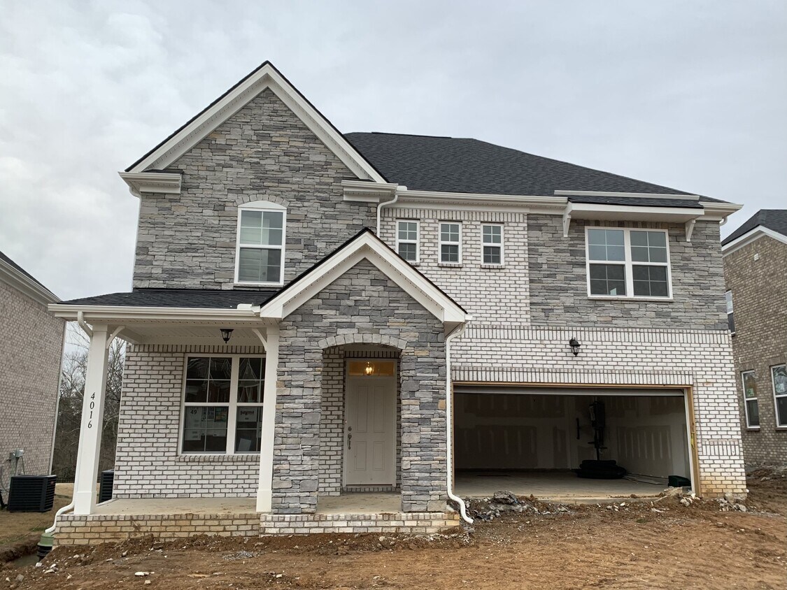 Foto principal - 4016 Magnolia Farms Dr