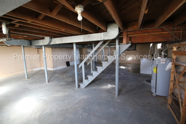 Building Photo - 12604 S Pope Lick Rd