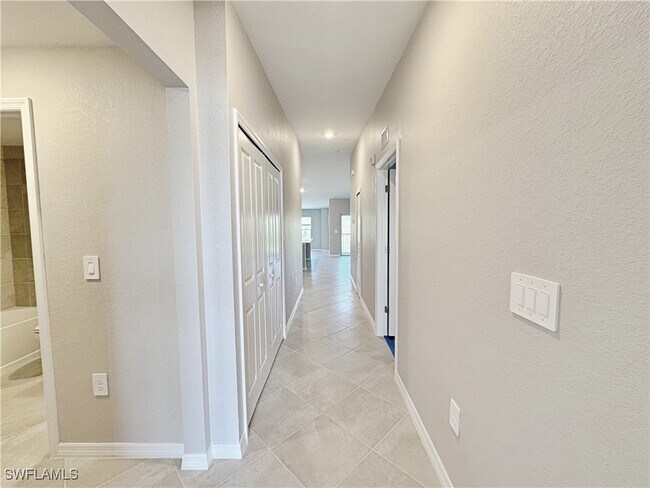 Foto del edificio - 14231 Heritage Landing Blvd