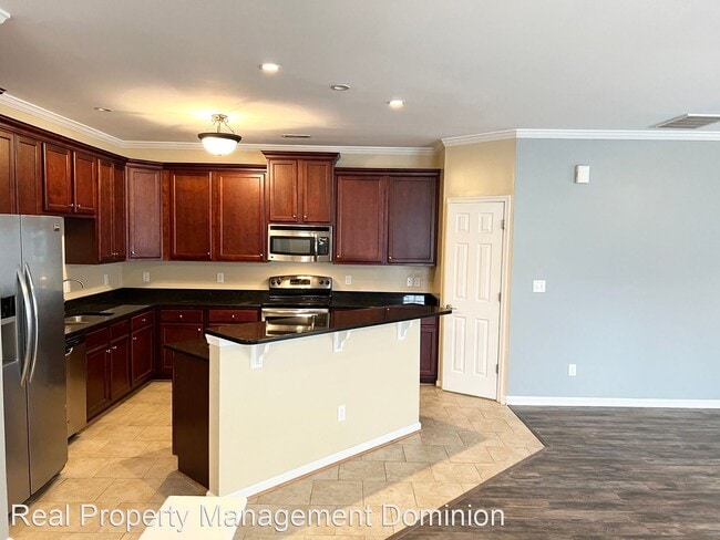 Building Photo - 3 br, 2.5 bath House - 367 Harvest St