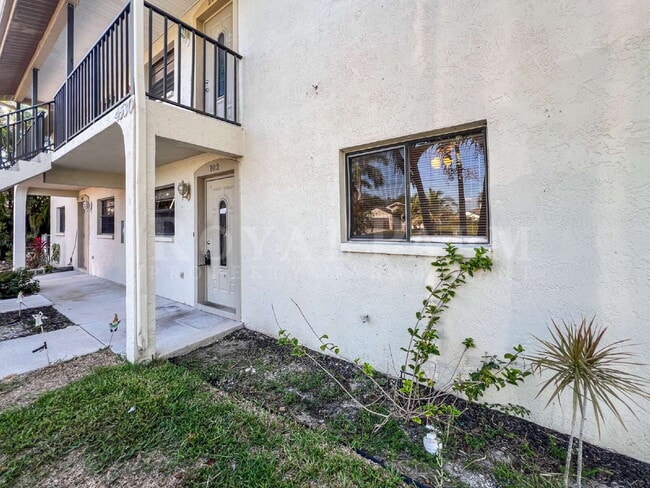 Foto del edificio - 4530 SW 10th Ave
