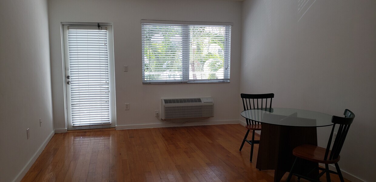 Primary Photo - 745 13th St