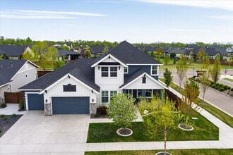 Building Photo - 10103 W Twisted Vine Dr.