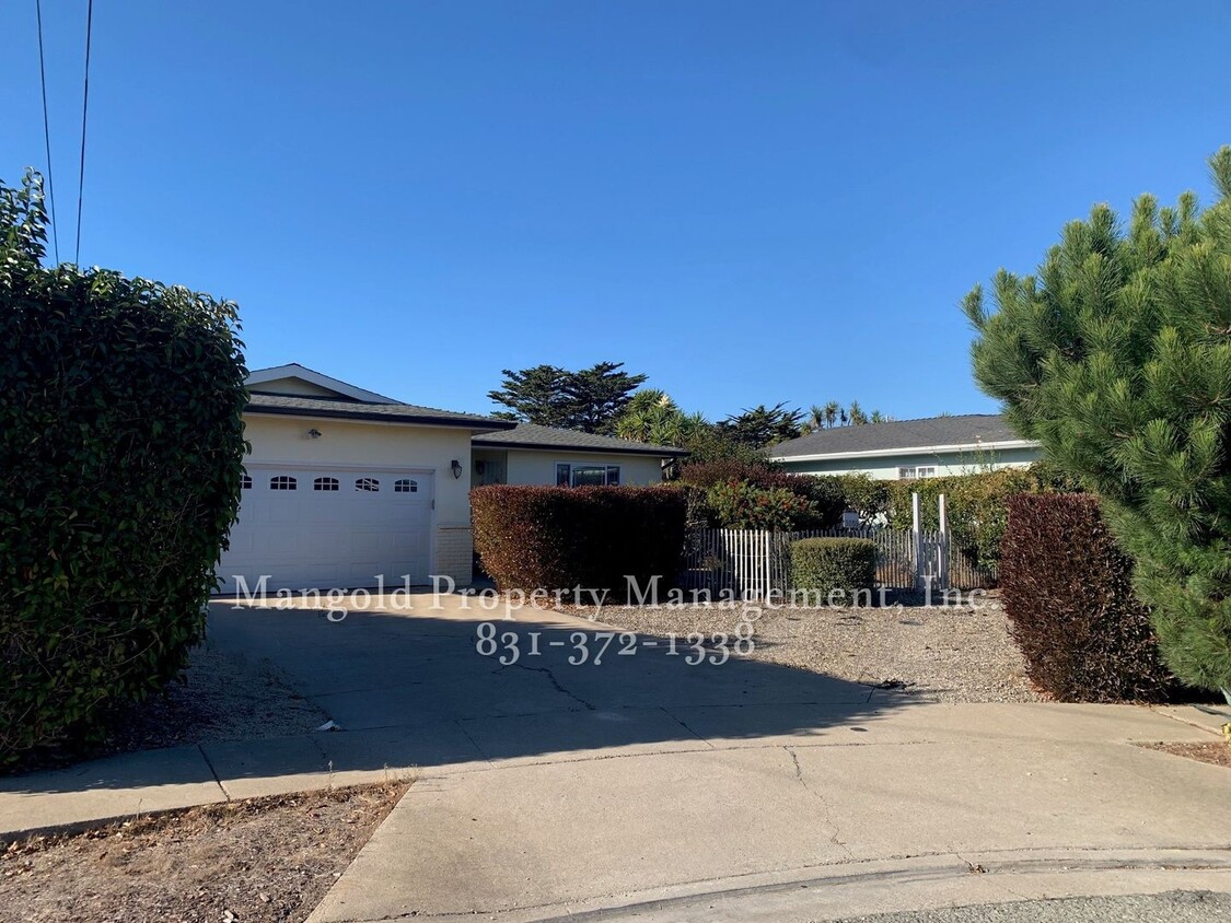 Foto principal - Recently Remodeled Home in Marina Neighbor...