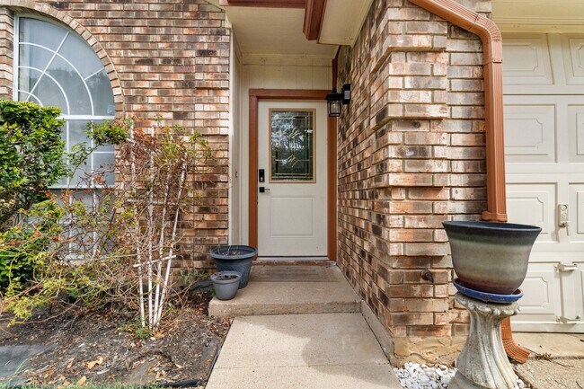 Foto del edificio - 8825 Mystic Trail