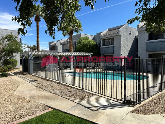 Photo - 4410 N Longview Ave Apartment