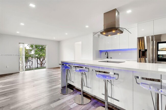 Foto del edificio - 4803 NW 7th St