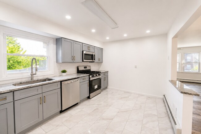 Foto del edificio - 169 W 51st St