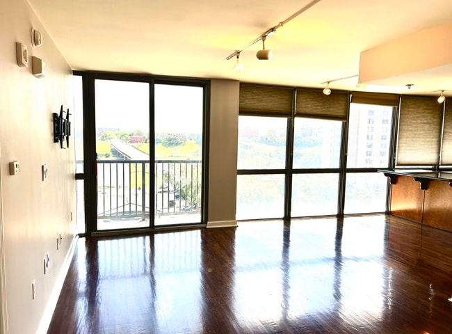 Building Photo - 600 Admiral Blvd