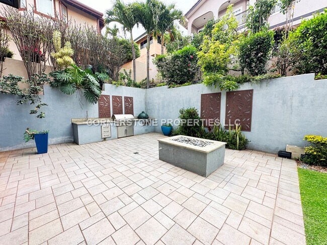 Building Photo - 92-1414-1414 Kuamu St