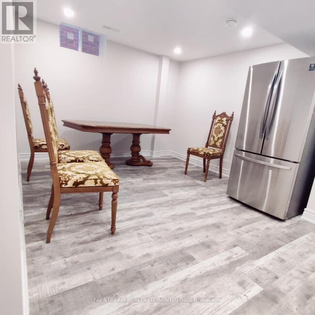 Building Photo - 217 Badessa Cir