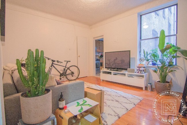 Foto del edificio - 364 S 1st St