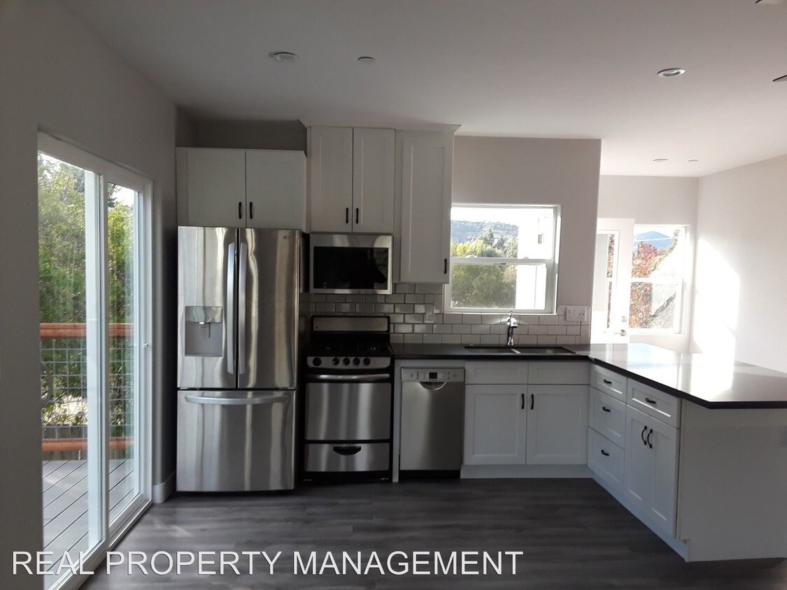 Primary Photo - 2035 Claudan Rd
