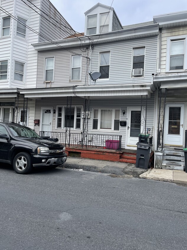 321 E Pine St, Mahanoy City, PA 17948 House Rental in Mahanoy City